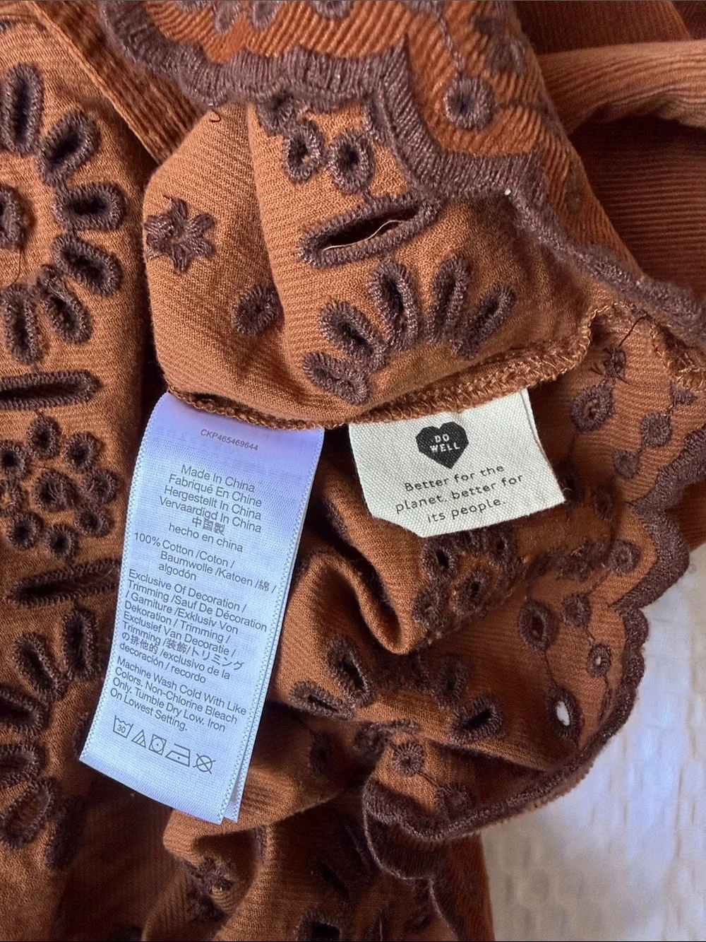 Madewell  Embroidered Eyelet Corduroy Tie-Sleeve Top. 100 % cotton!!✨